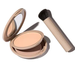 No Makeup Makeup 4-in-1 Foundation with Brush - Fair