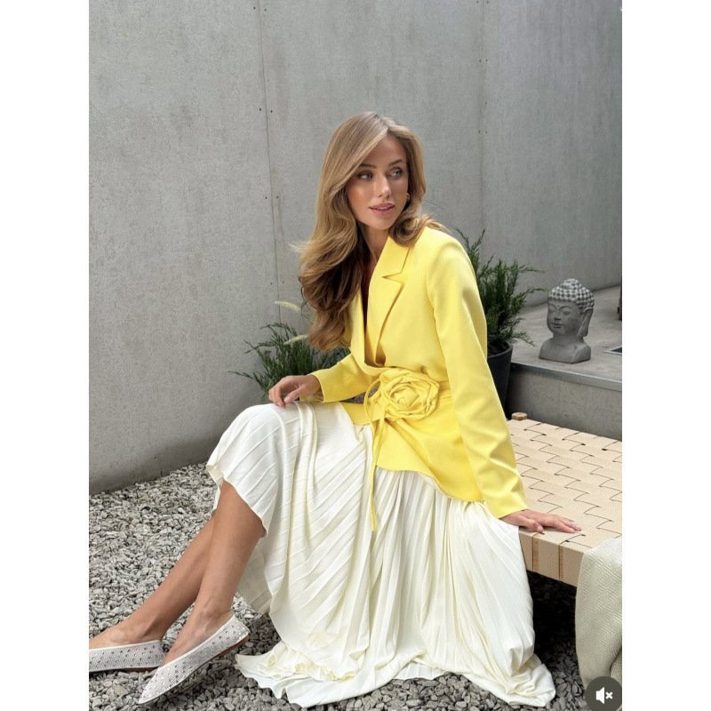 Womens Loose-Fit Lace-Up Blazer With 3D Floral Embellishments - Image 3