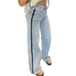 Stylish Versatile Womens Distressed Straight Jeans With Contrasting Trim - Blue, 6