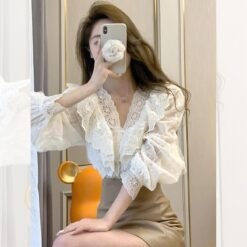 Korean-style Womens Lace Ruffled Puff Sleeves - White, L