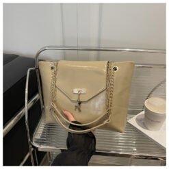 Large Capacity Chain Shoulder Bag For Women - Khaki