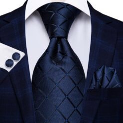 Small-batch Flexible Manufacturing Of Cashmere-like Ties - Blue